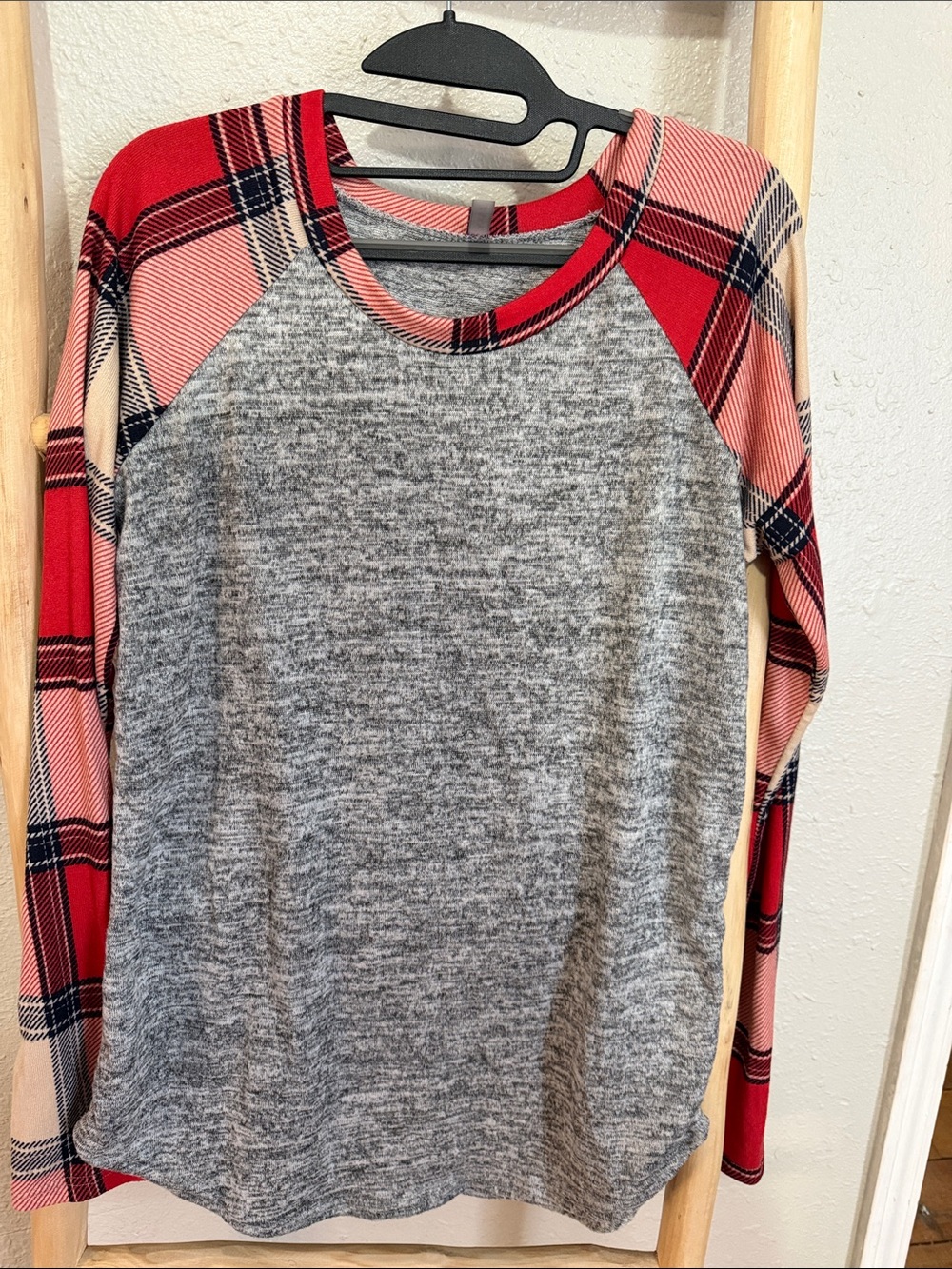 Acting Pro Gray Knit Top with Red Plaid Raglan Sleeves
